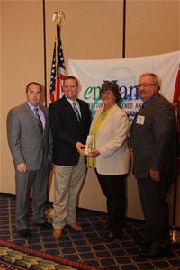 enHance lunch pic_thumb.jpg